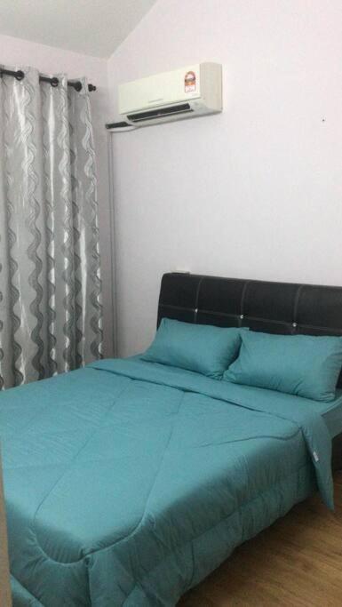 Terrace House Near Stulang Laut Ciq Midvalley Ksl For 7Pax Джохор-Бару Экстерьер фото