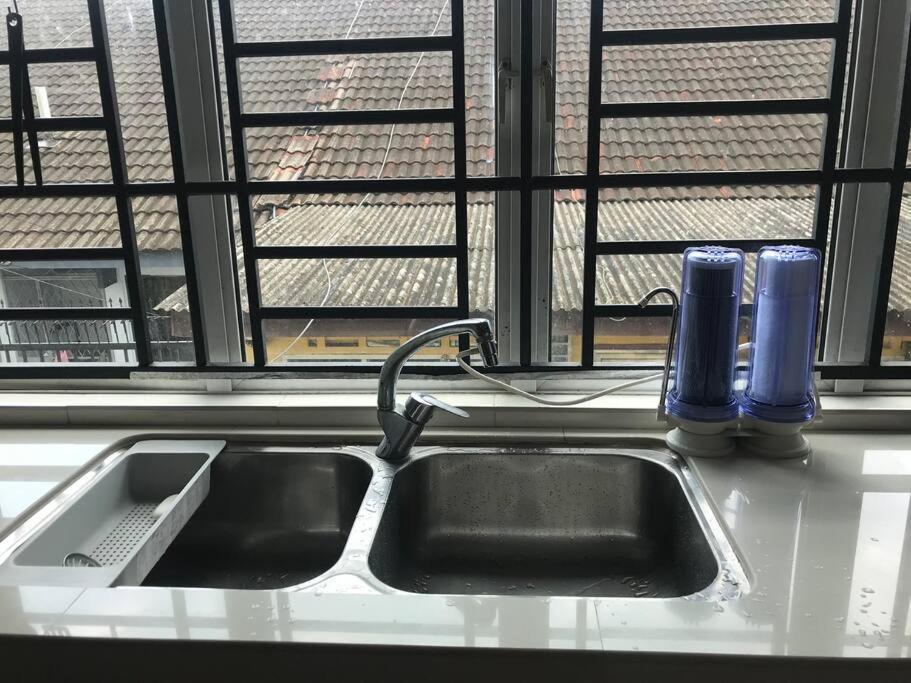 Terrace House Near Stulang Laut Ciq Midvalley Ksl For 7Pax Джохор-Бару Экстерьер фото
